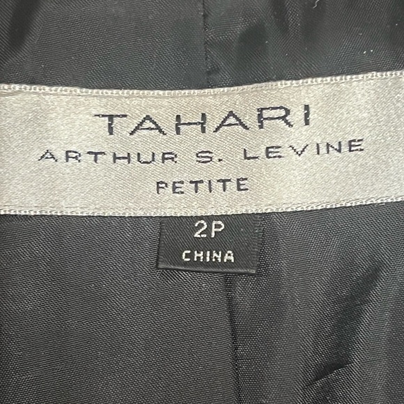 TAHARI jacket - Picture 3 of 5
